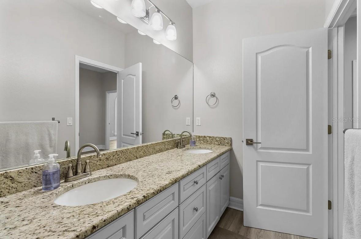 Image 49 of 60 For 202 Audubon Avenue 2