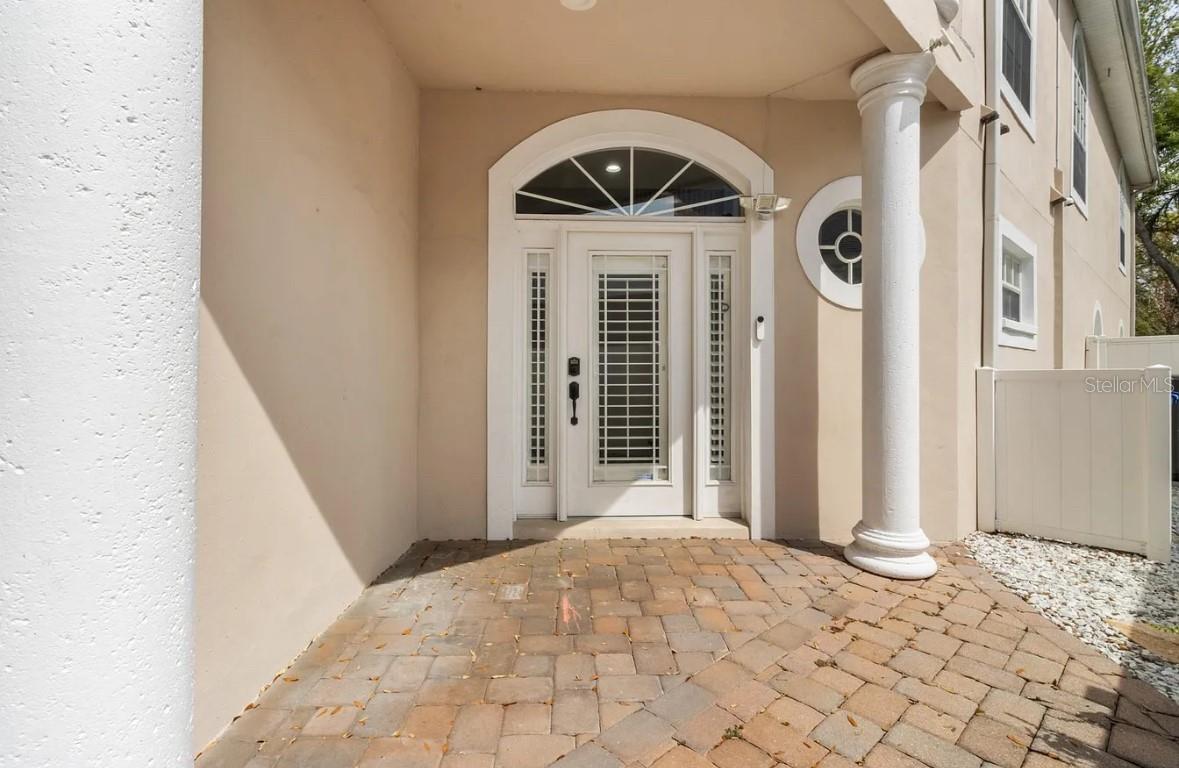 Image 5 of 60 For 202 Audubon Avenue 2