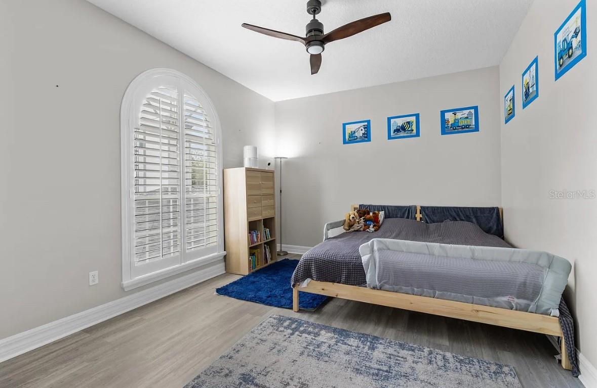 Image 51 of 60 For 202 Audubon Avenue 2
