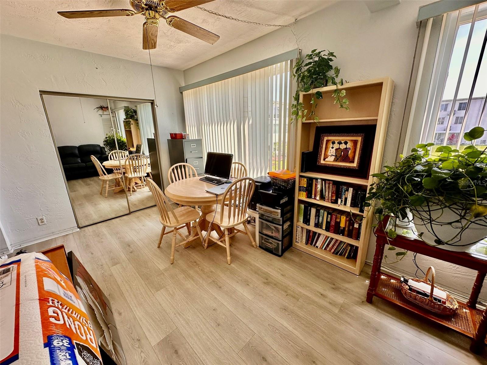 Image 6 of 39 For 2434 Australia Way E 38