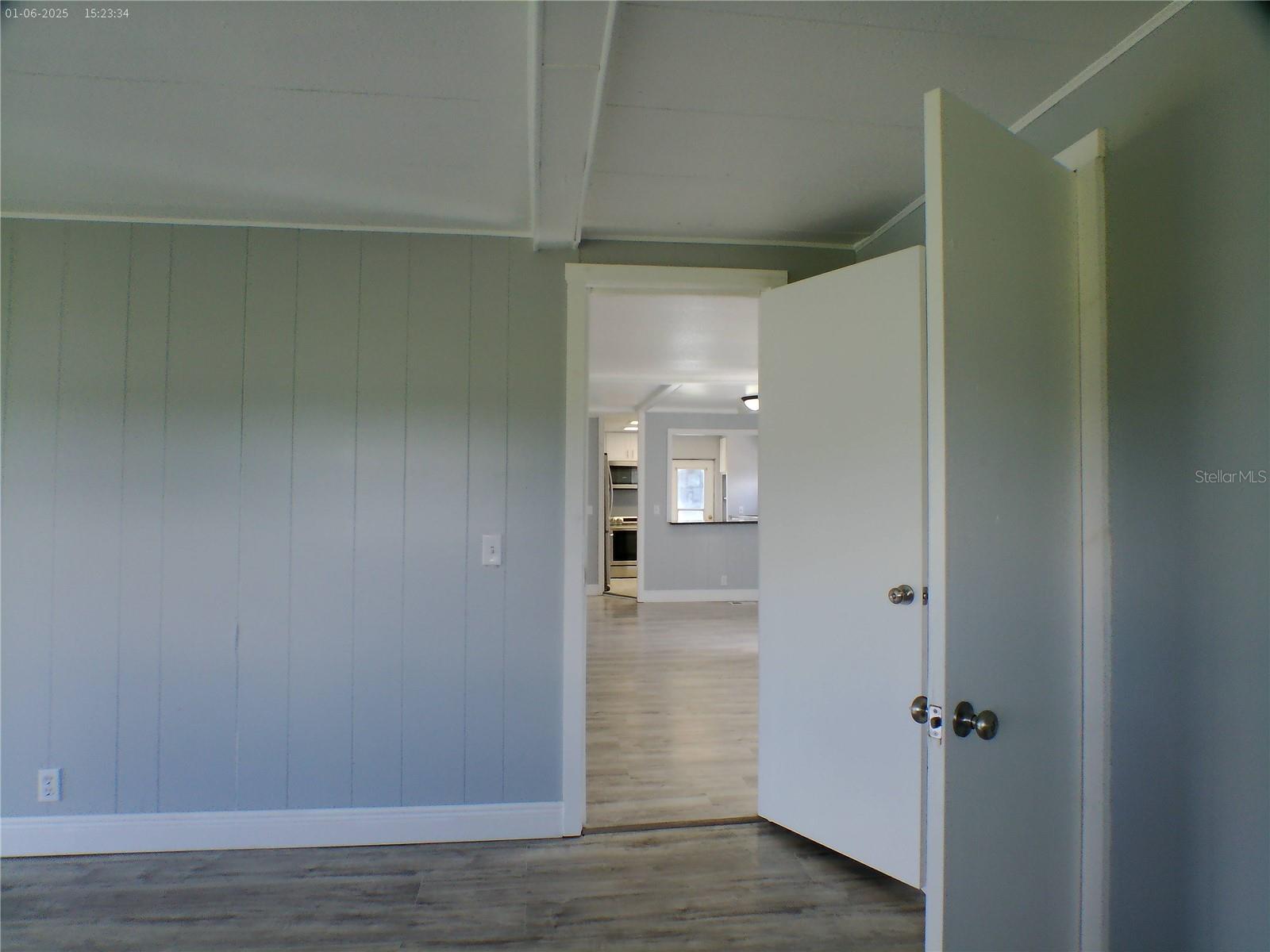 Image 14 of 25 For 1206 Skyview Cove