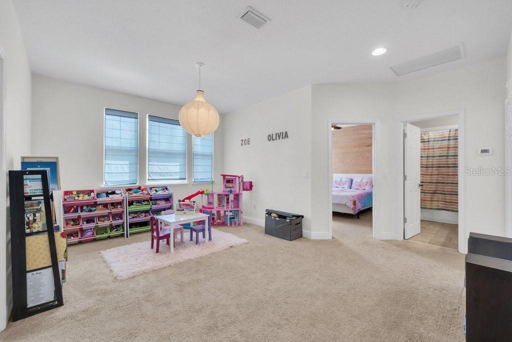 Image 19 of 29 For 5825 Jasper Glen Dr