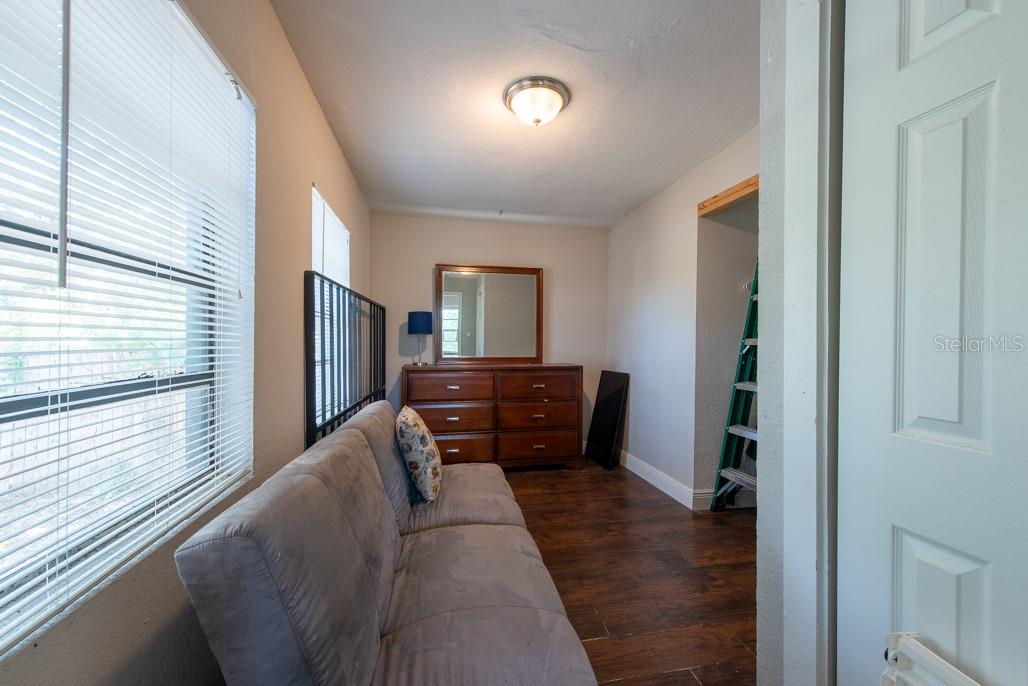 Image 18 of 46 For 5106 15th Avenue S
