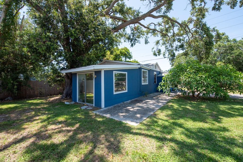Image 33 of 46 For 5106 15th Avenue S