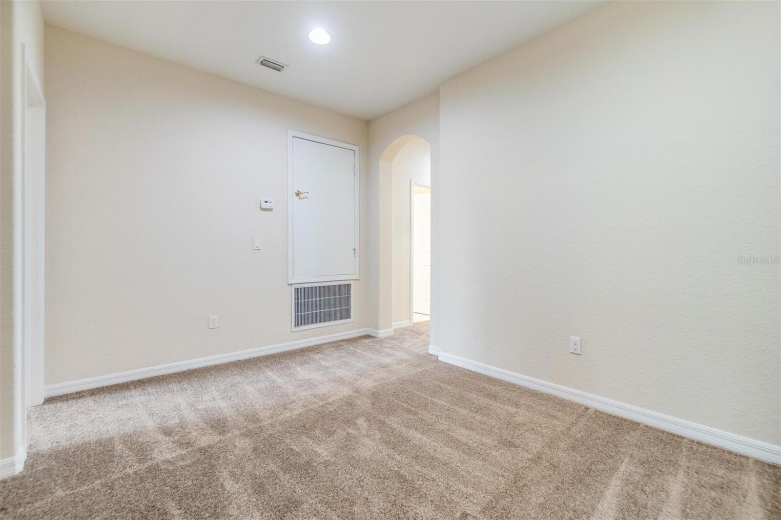 Image 21 of 51 For 3922 Silverlake Way