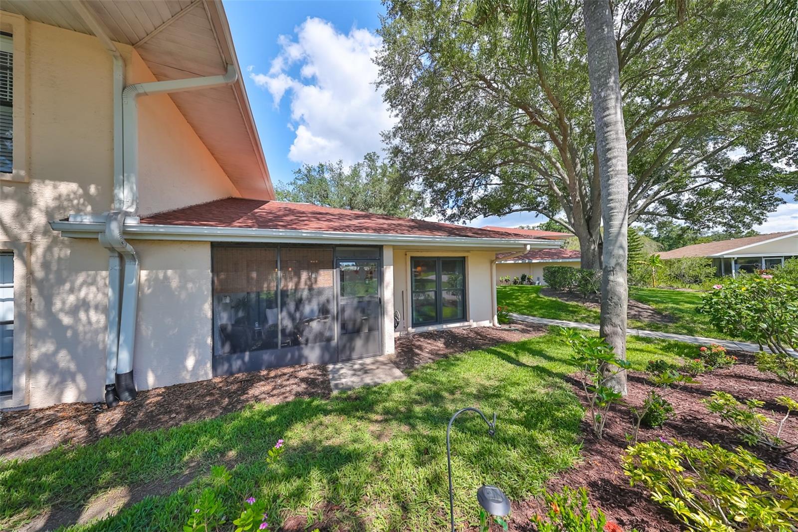 Image 17 of 30 For 311 Knottwood Court