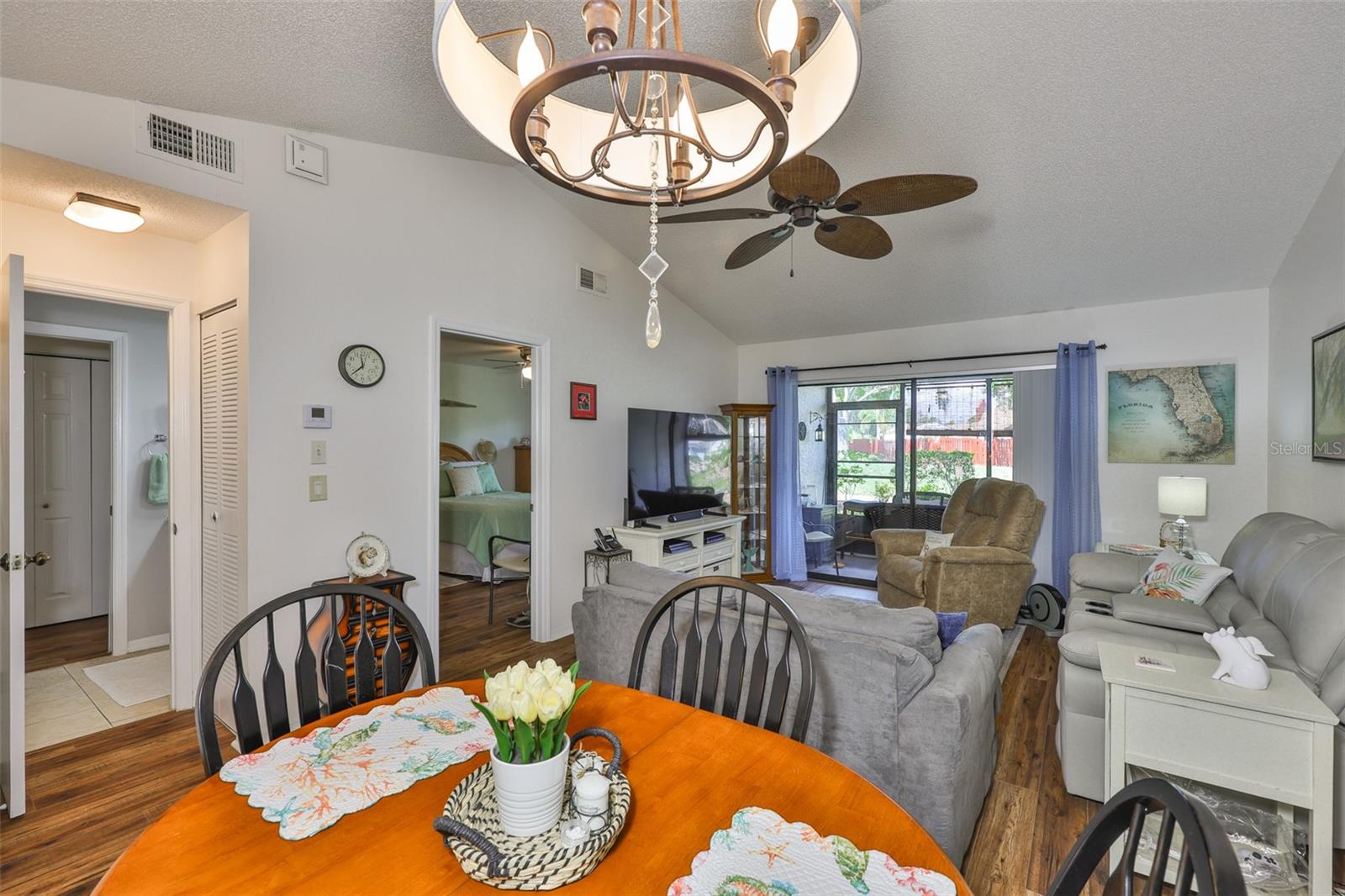 Image 7 of 30 For 311 Knottwood Court