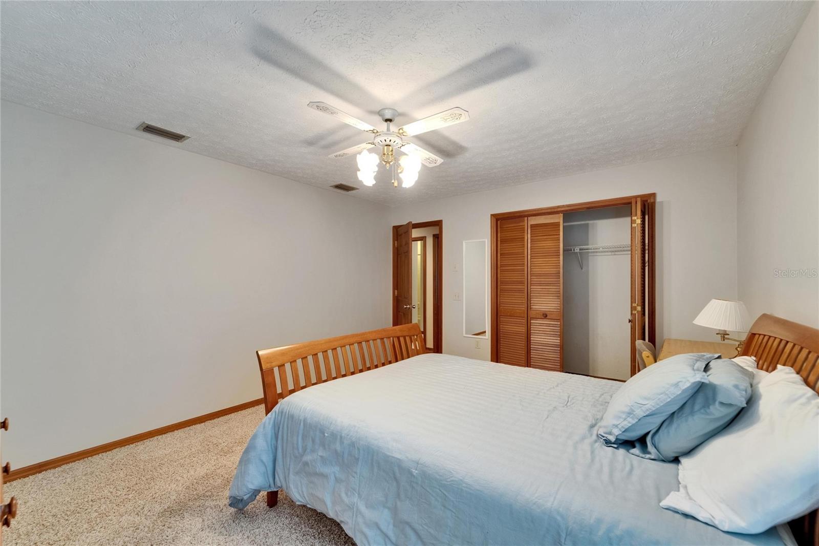 Image 38 of 78 For 414 Summit Chase Drive
