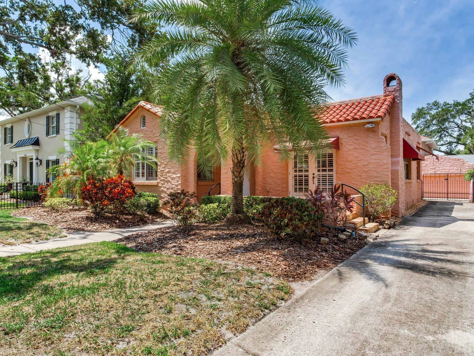 Image 29 of 36 For 4521 Azeele Street