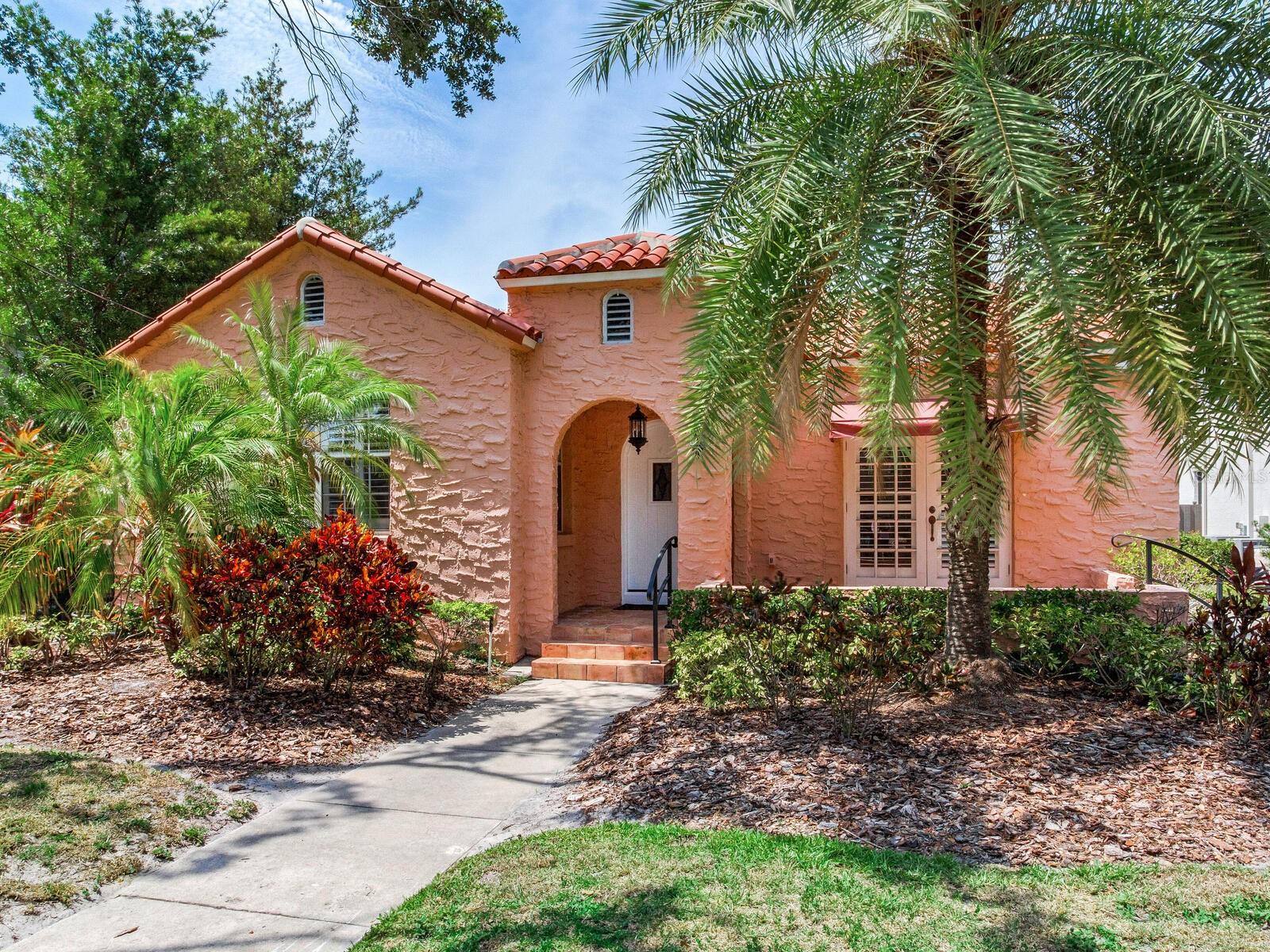 Image 30 of 36 For 4521 Azeele Street