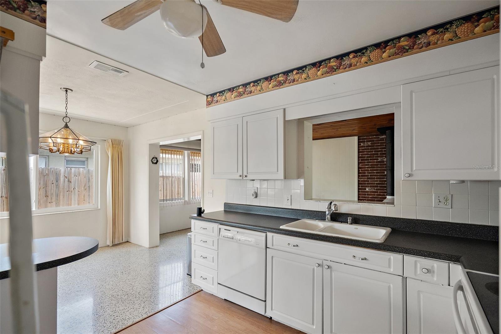 Image 17 of 26 For 6132 7th Avenue S