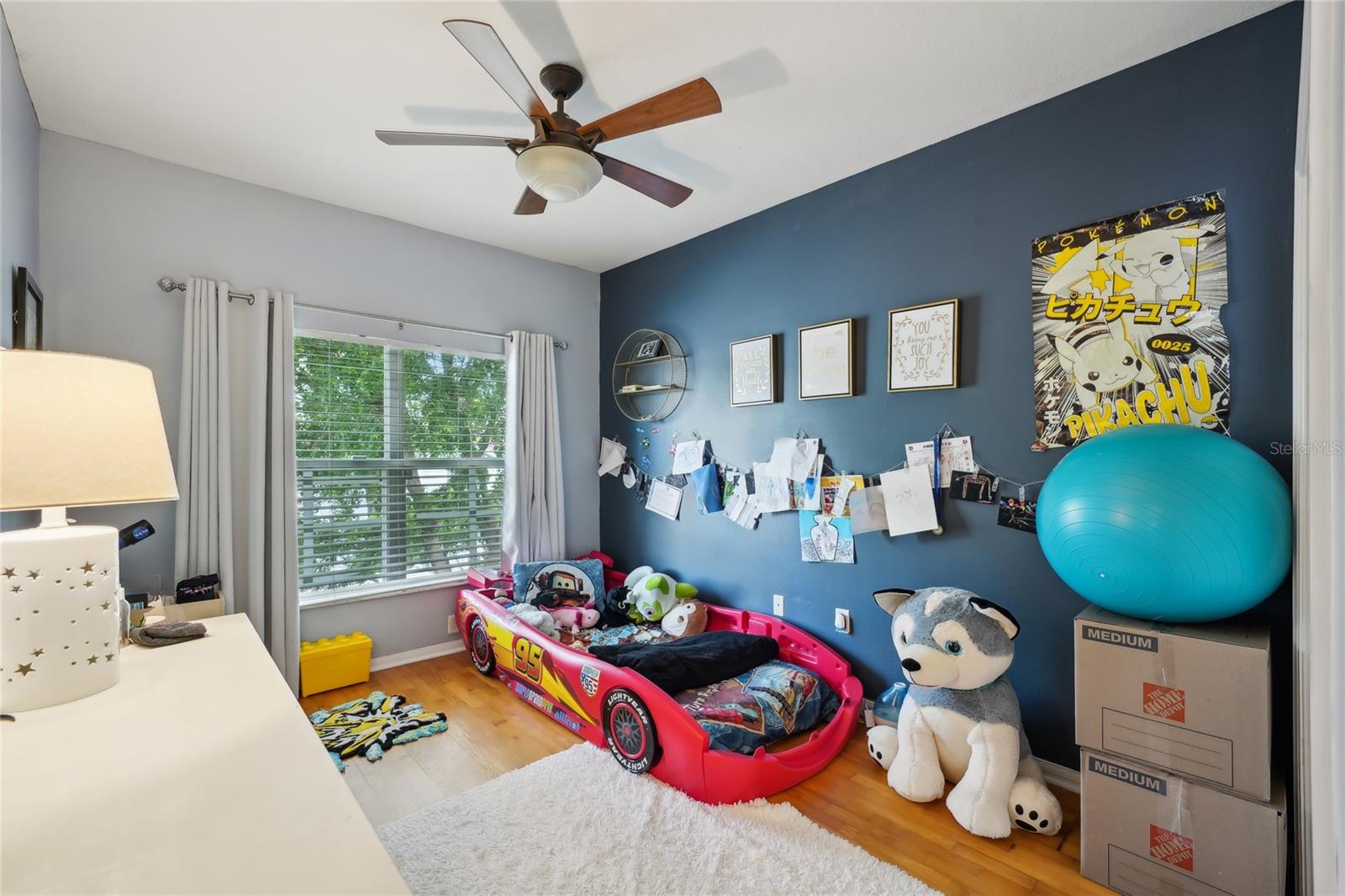Listing photo id 23 for 2616 11th Street N