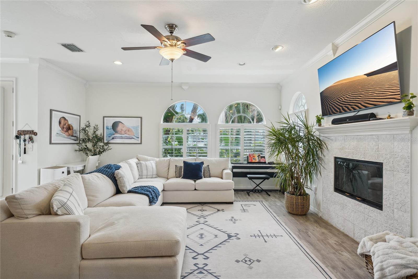 Listing photo id 4 for 2616 11th Street N