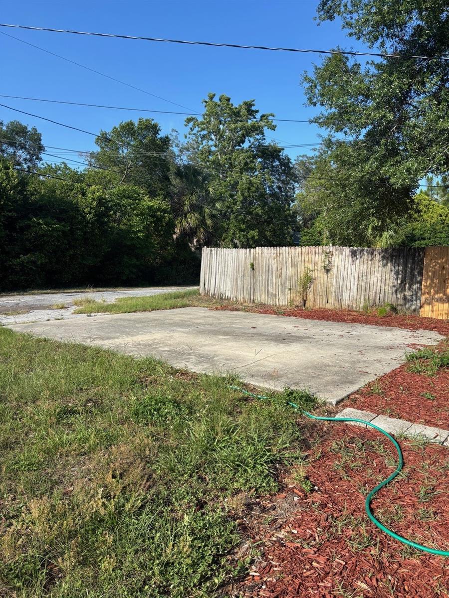 Image 12 of 13 For 6100 Monroe Street