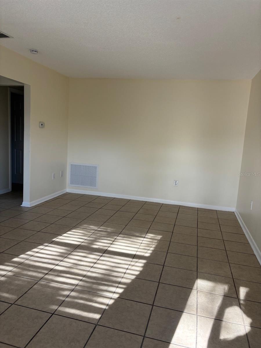 Image 3 of 13 For 6100 Monroe Street