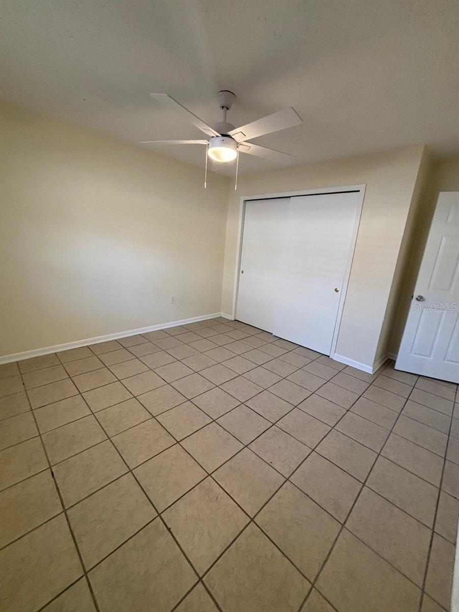 Image 8 of 13 For 6100 Monroe Street