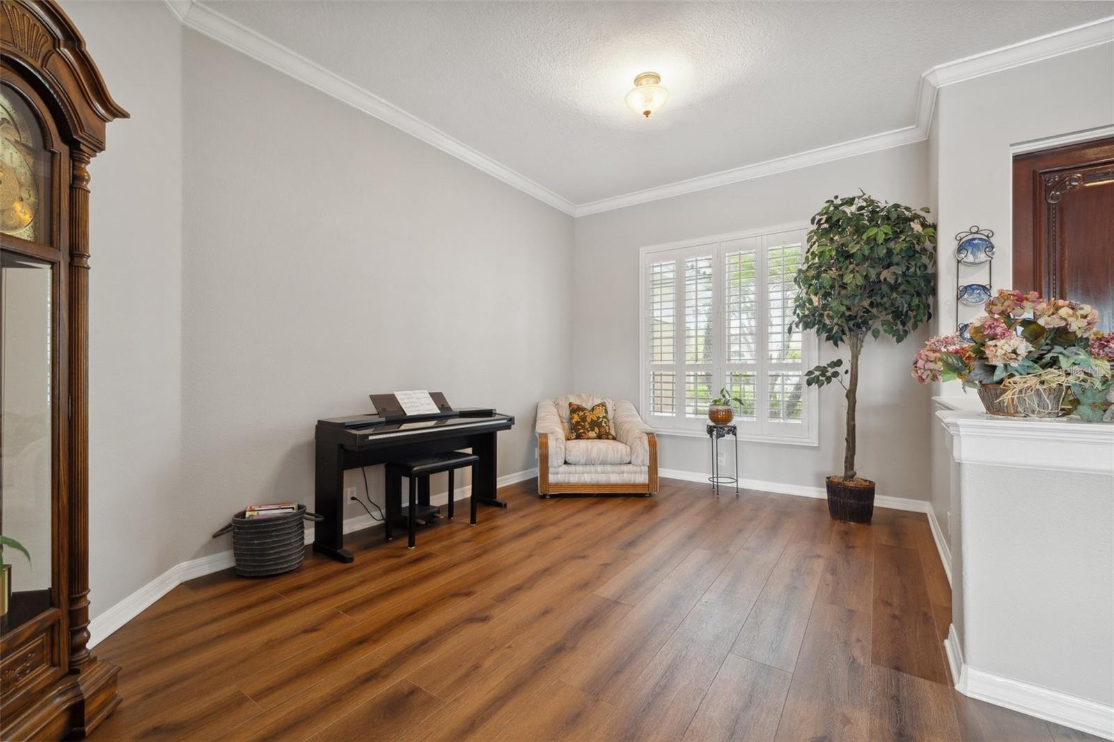 Listing photo id 26 for 9348 Deer Creek Drive