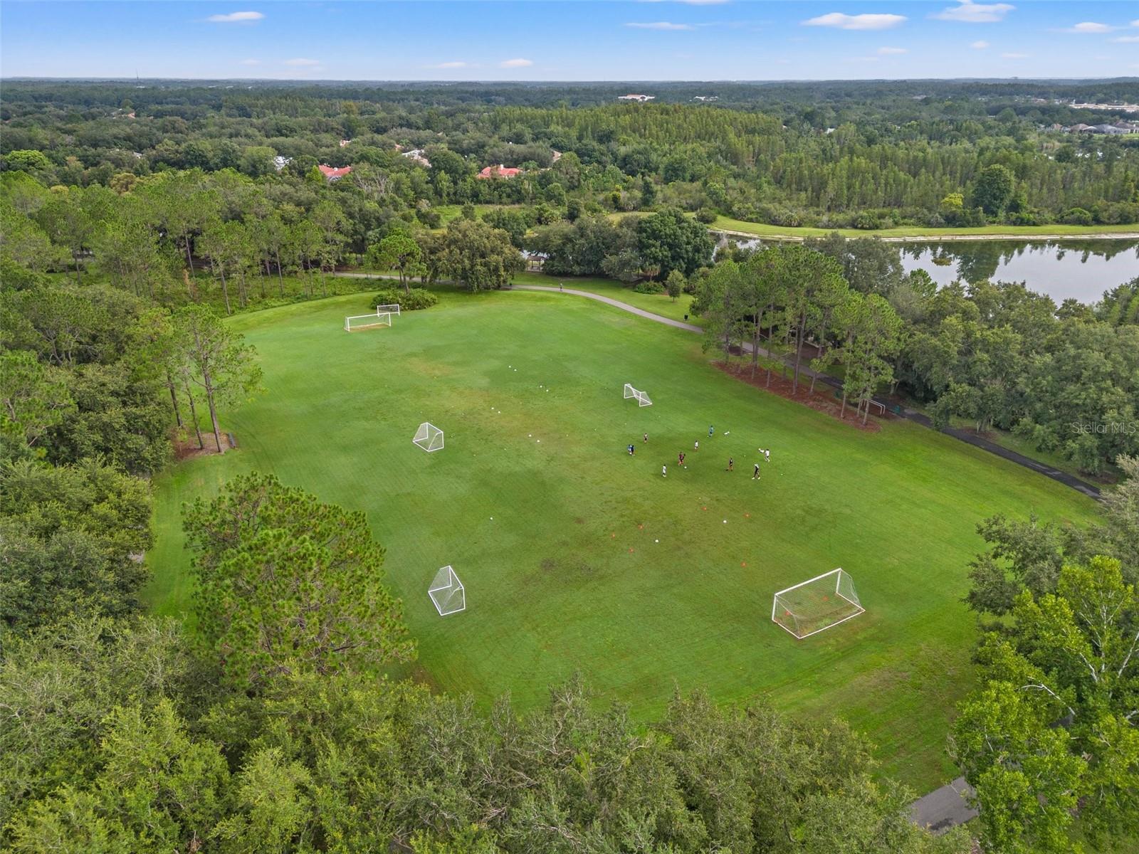 Listing photo id 52 for 9348 Deer Creek Drive