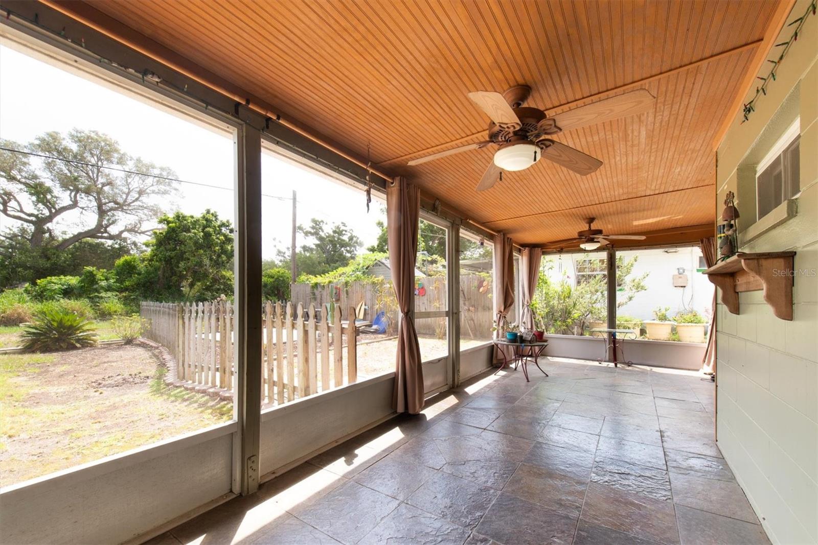 Image 26 of 33 For 5675 Lown Street N
