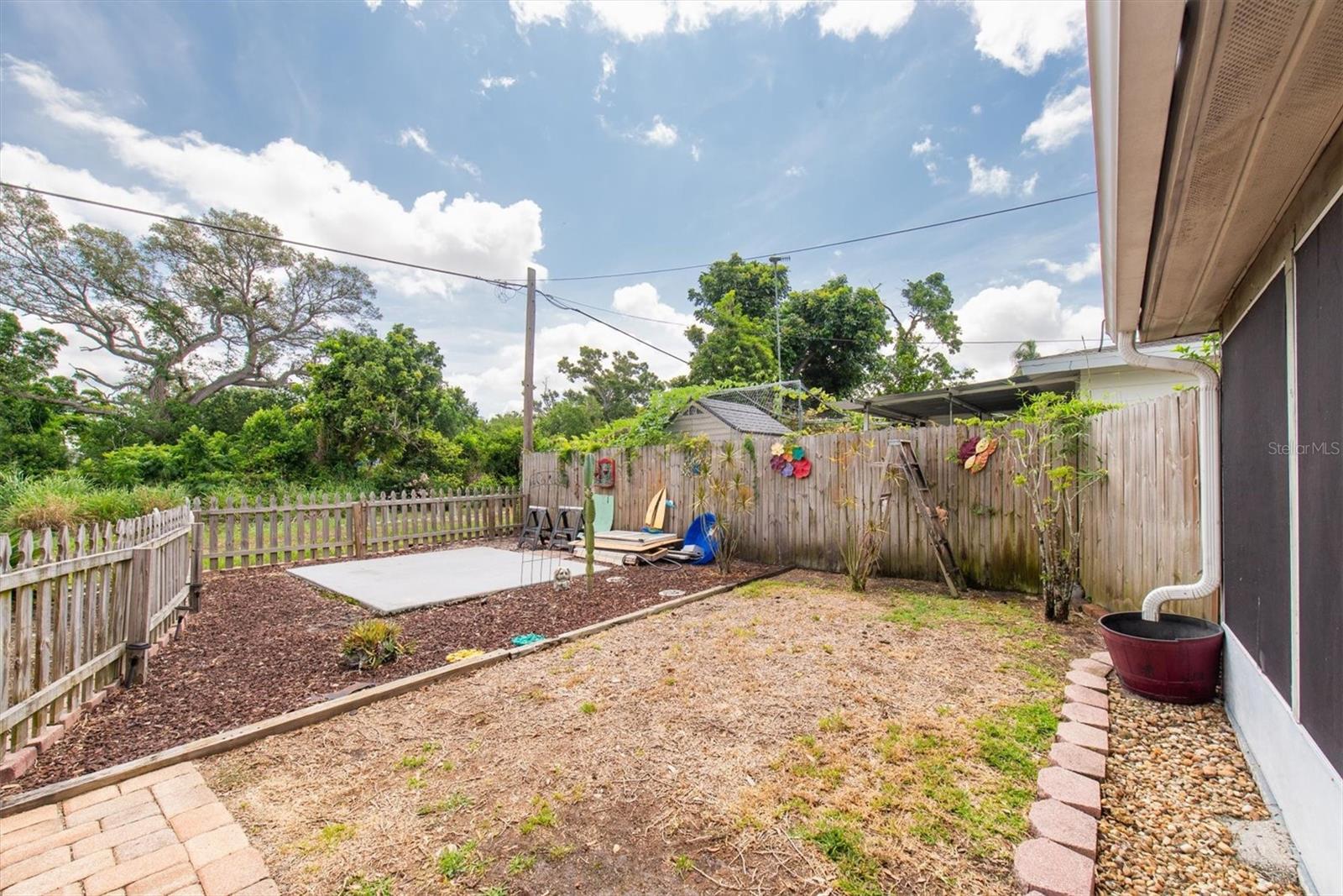 Image 32 of 33 For 5675 Lown Street N