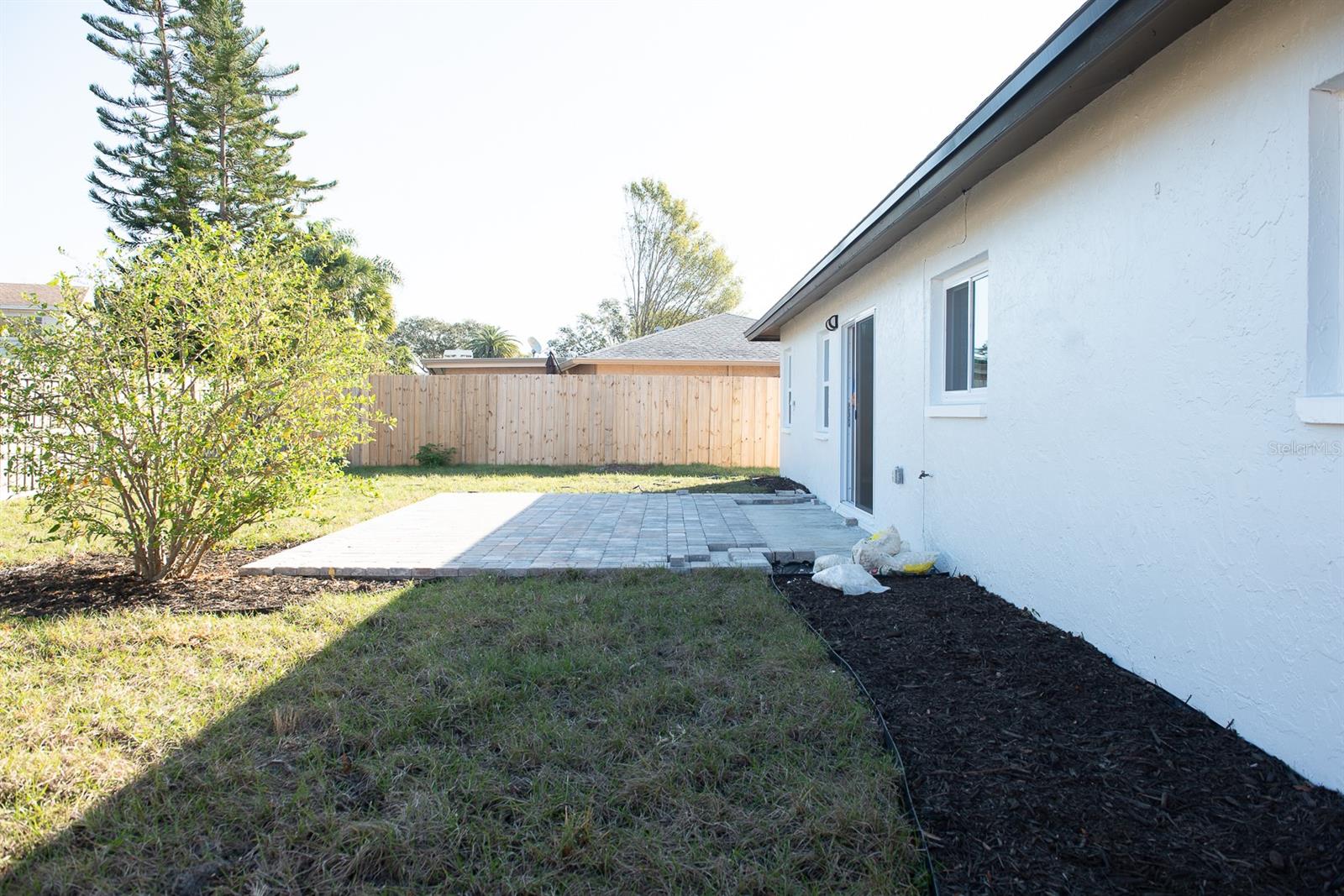 Image 17 of 19 For 11889 93rd Avenue
