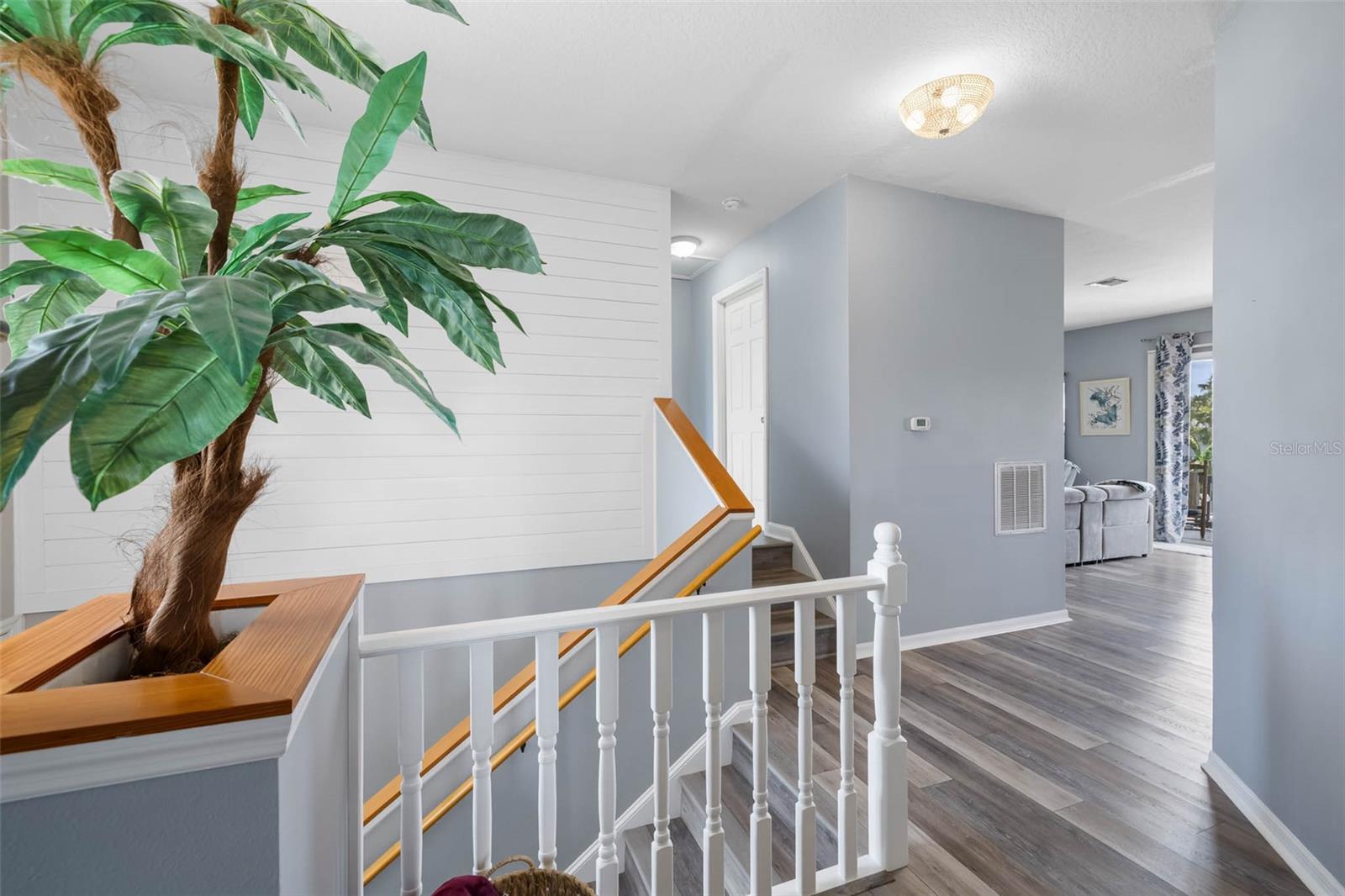 Image 16 of 48 For 4464 Neptune Drive