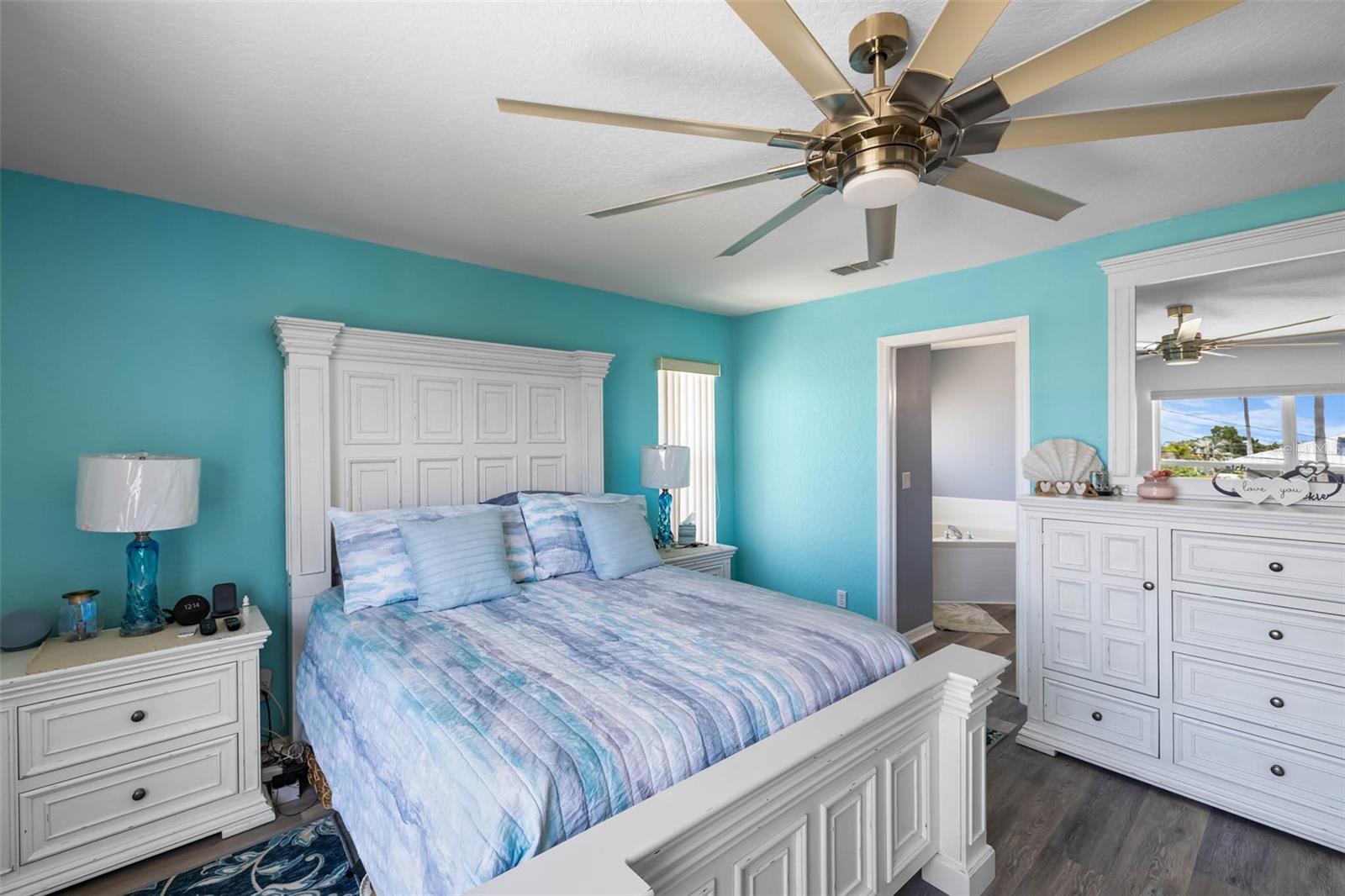Image 18 of 48 For 4464 Neptune Drive