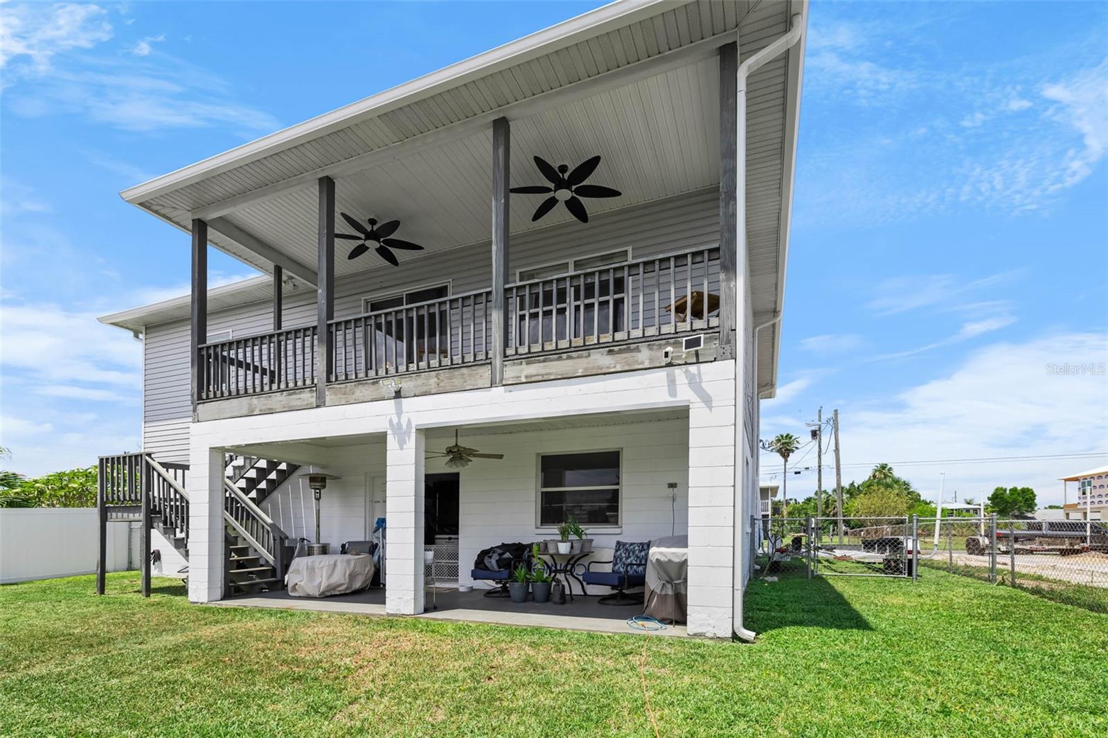 Image 37 of 48 For 4464 Neptune Drive