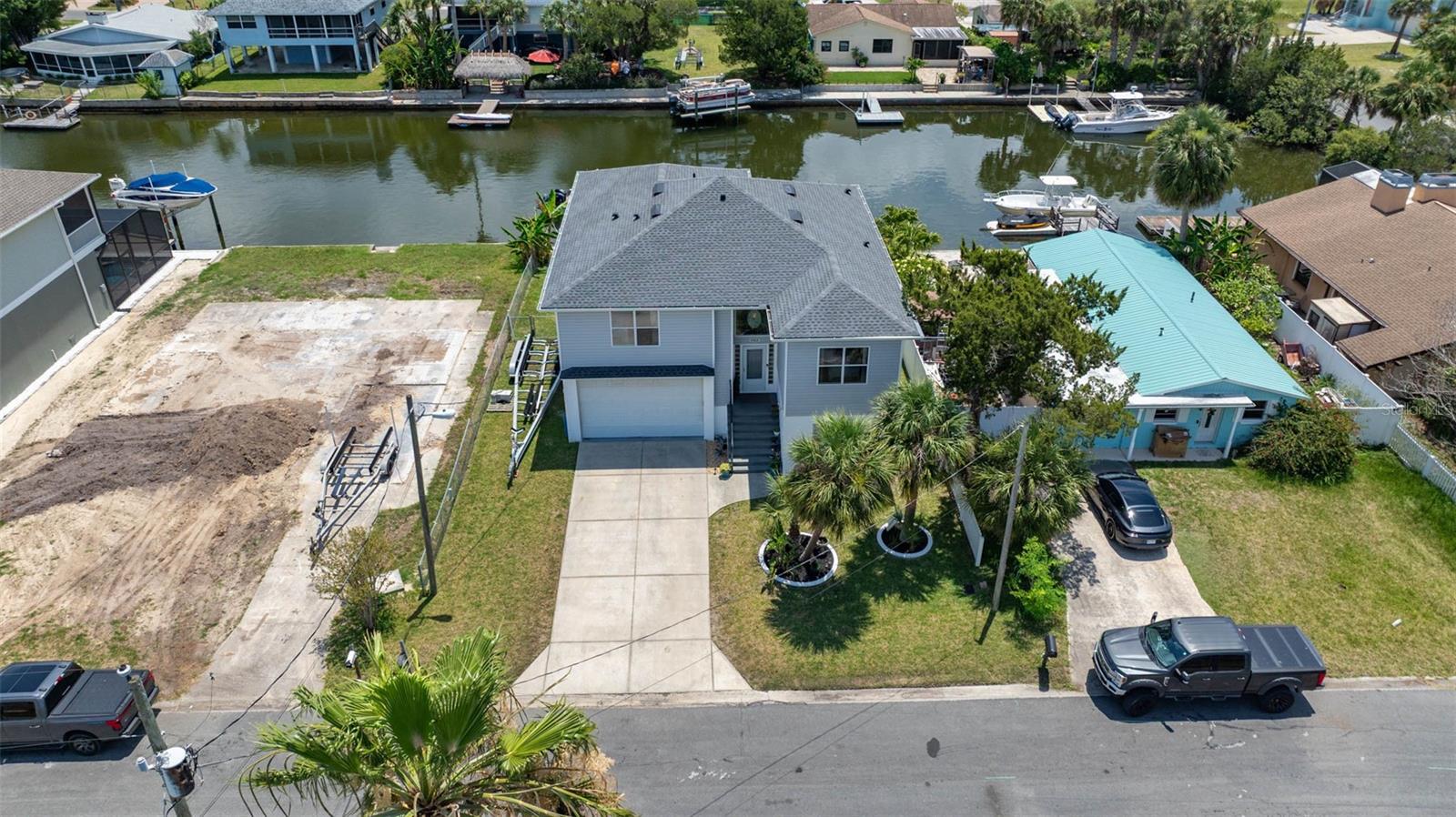 Image 41 of 48 For 4464 Neptune Drive