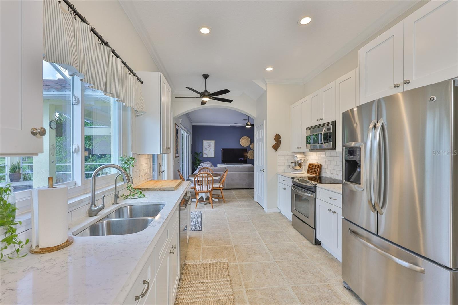 Image 18 of 67 For 6468 Rubia Circle