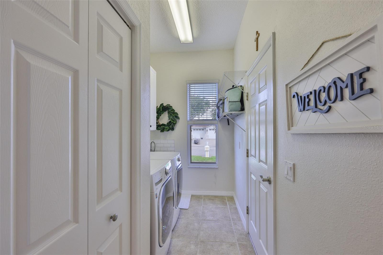 Image 24 of 67 For 6468 Rubia Circle
