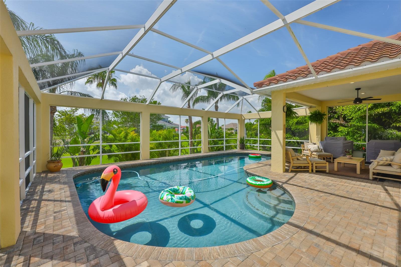 Image 3 of 67 For 6468 Rubia Circle