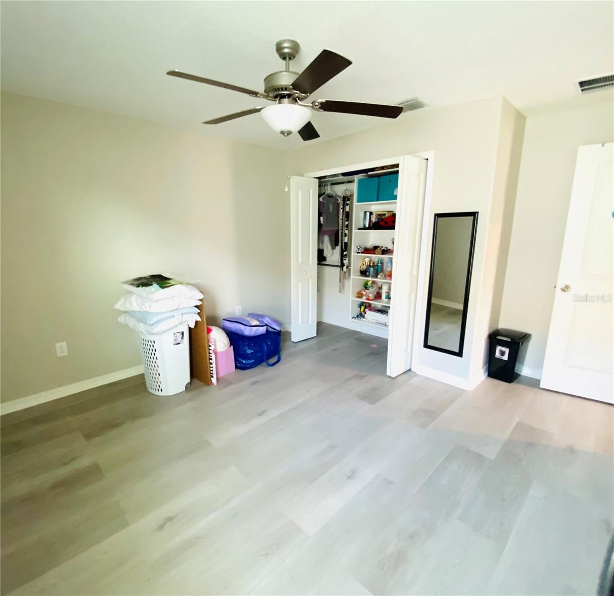 Image 15 of 29 For 10832 Sage Canyon Drive