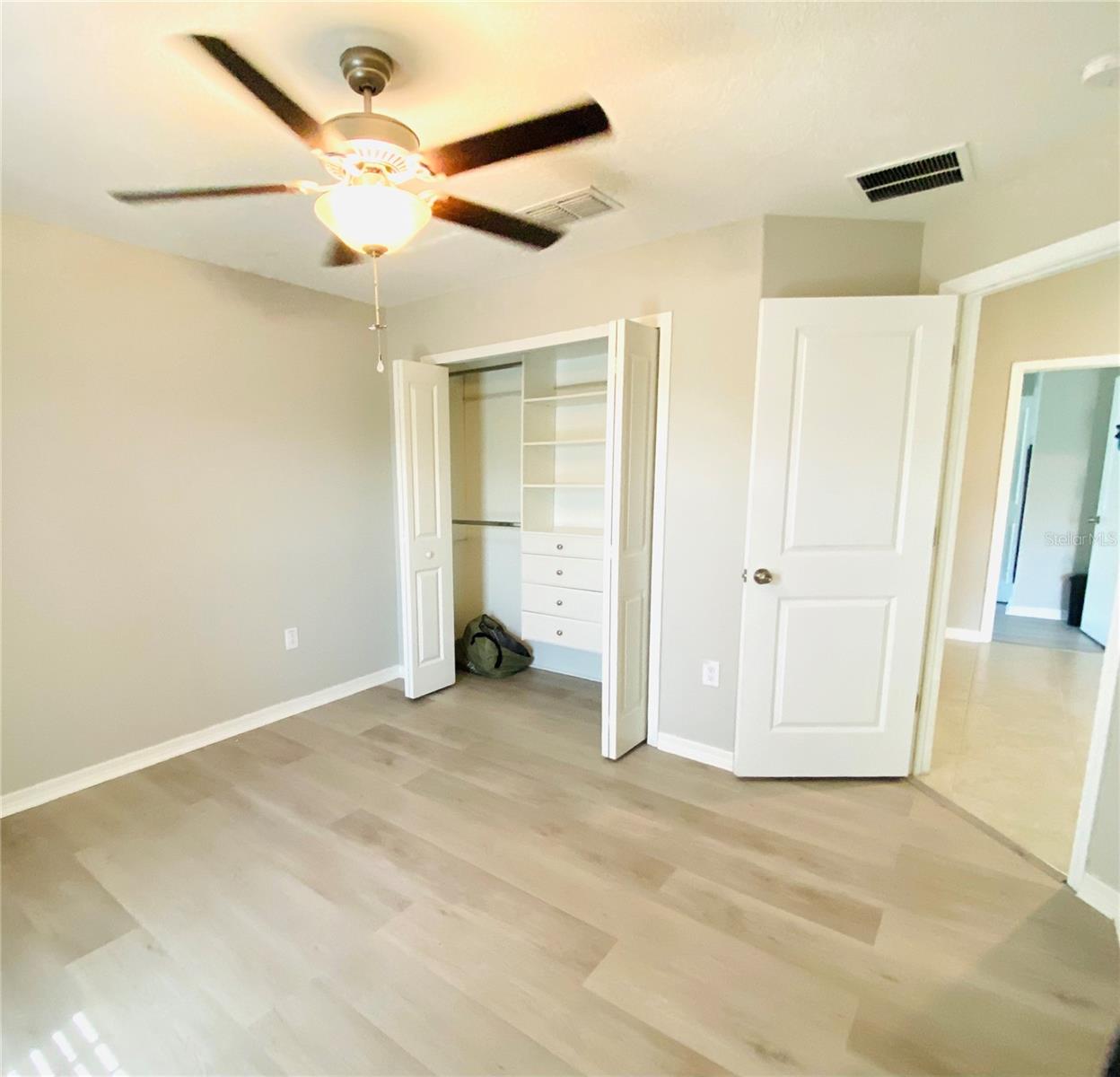 Image 21 of 29 For 10832 Sage Canyon Drive