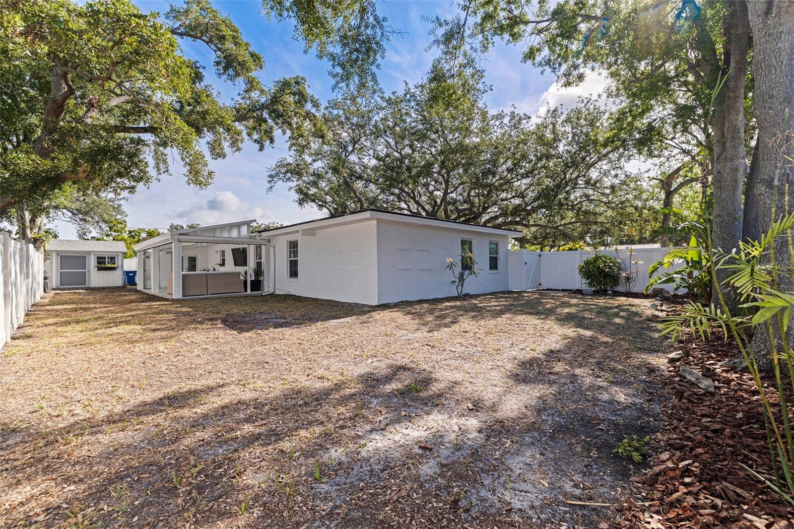 Image 33 of 54 For 4609 Shamrock Road