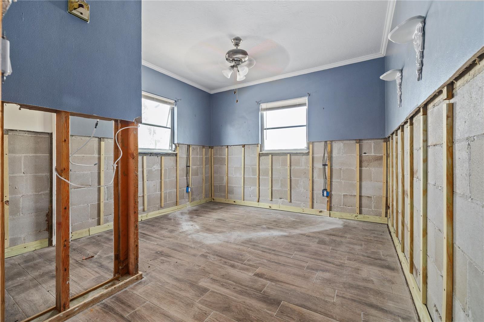 Image 17 of 28 For 301 14th Avenue