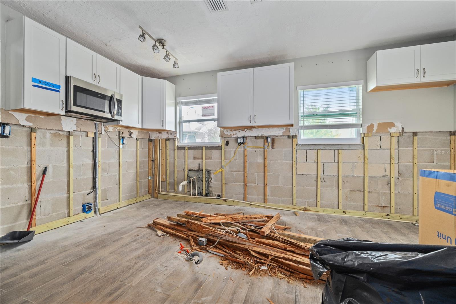 Image 9 of 28 For 301 14th Avenue