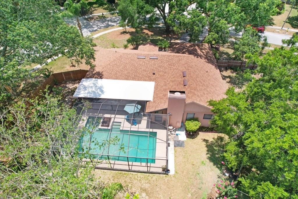 Listing photo id 34 for 107 Halton Circle
