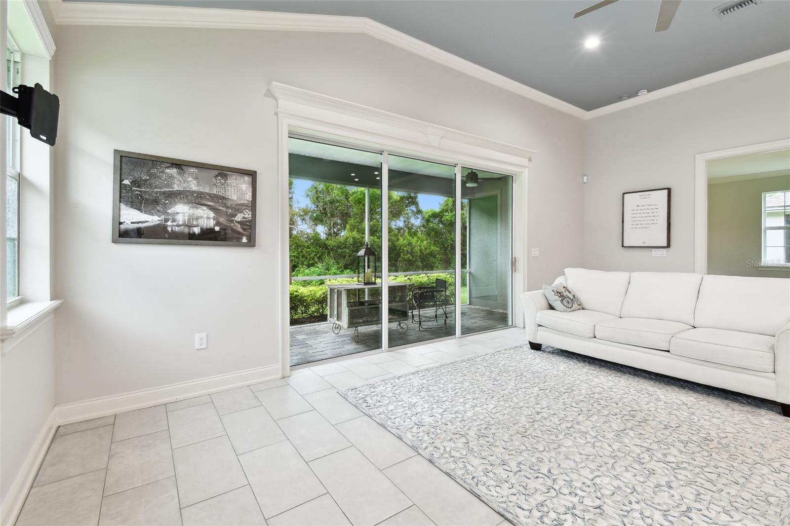 Image 11 of 61 For 7991 Lake James Boulevard