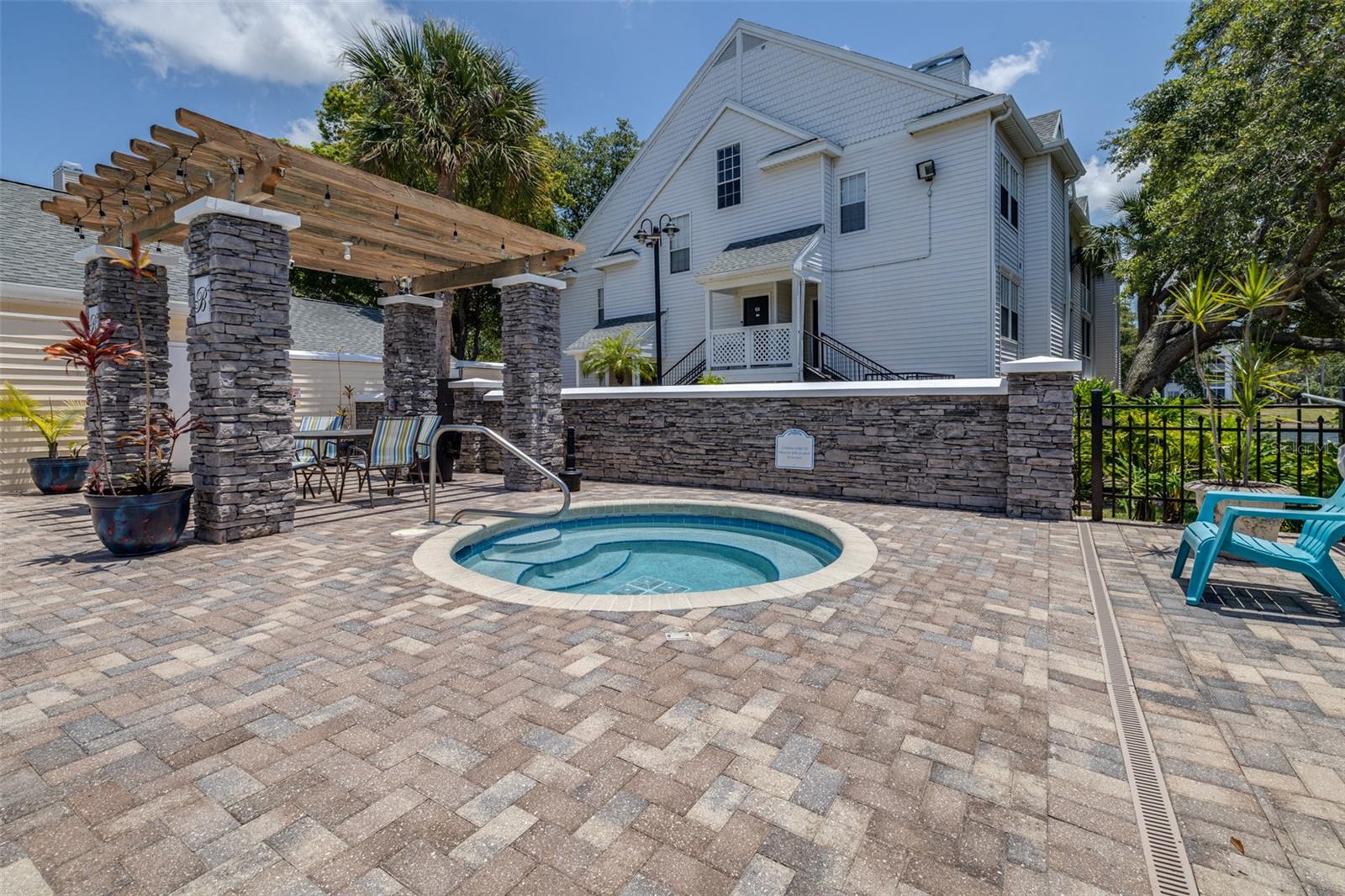 Image 32 of 46 For 3301 Haviland Ct  203