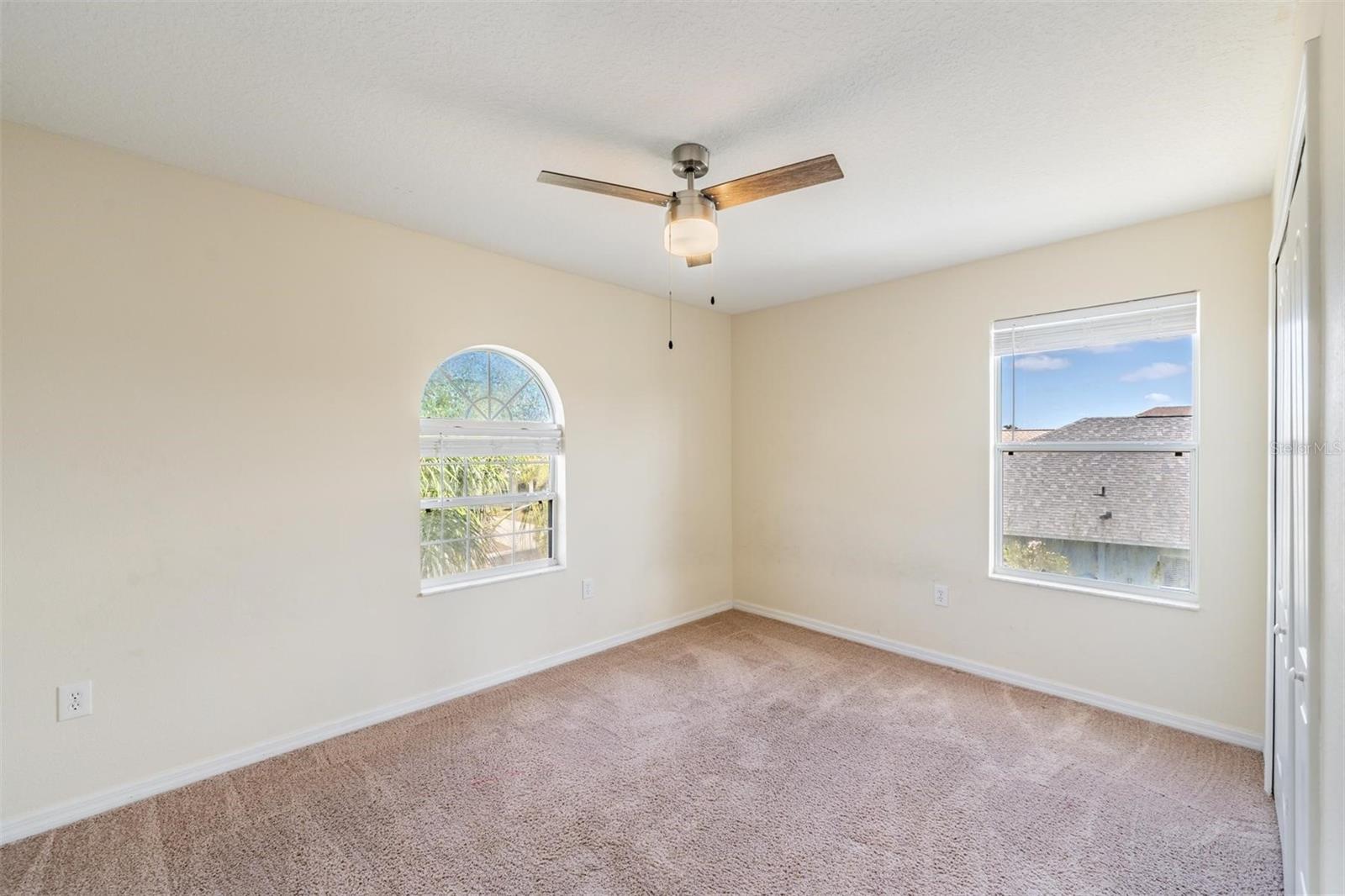 Image 19 of 37 For 419 Stone Briar Drive