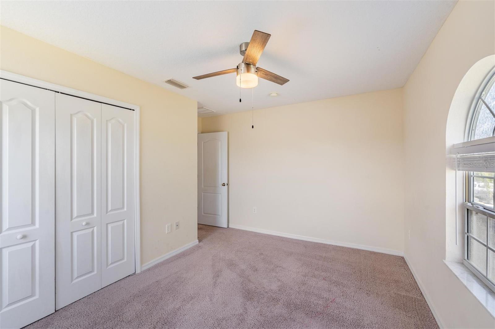 Image 20 of 37 For 419 Stone Briar Drive