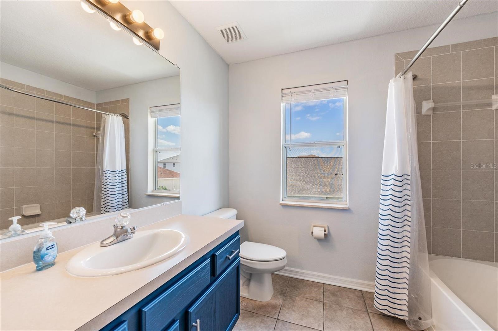 Image 21 of 37 For 419 Stone Briar Drive