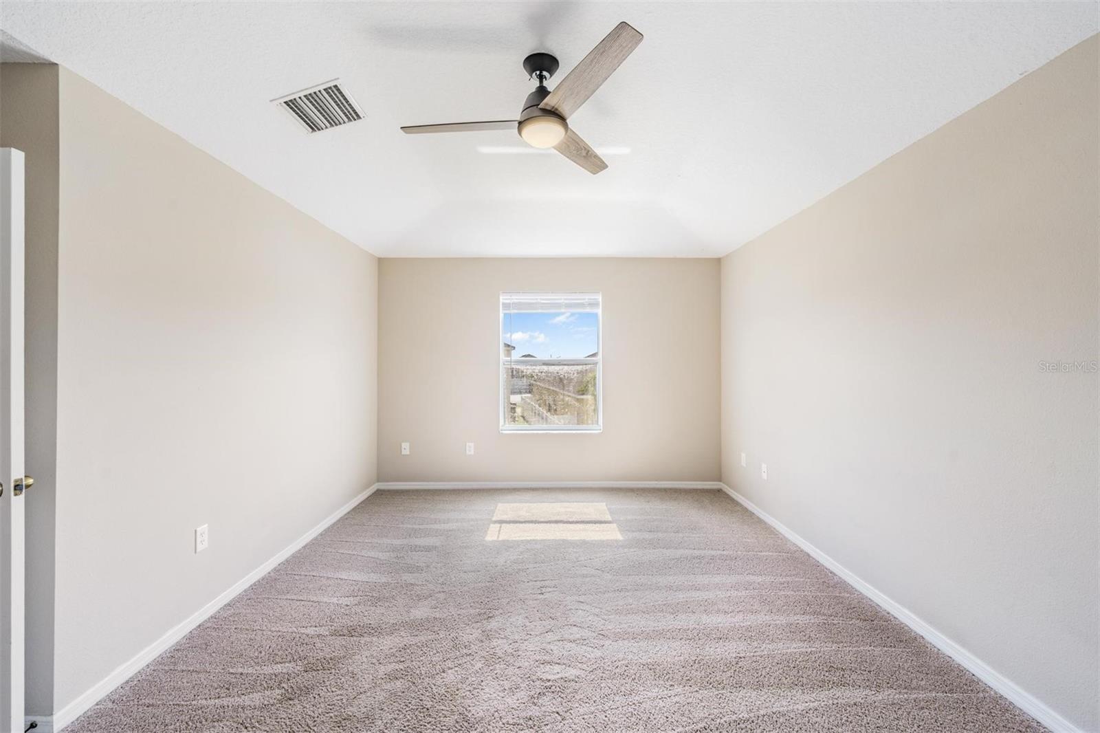Image 26 of 37 For 419 Stone Briar Drive