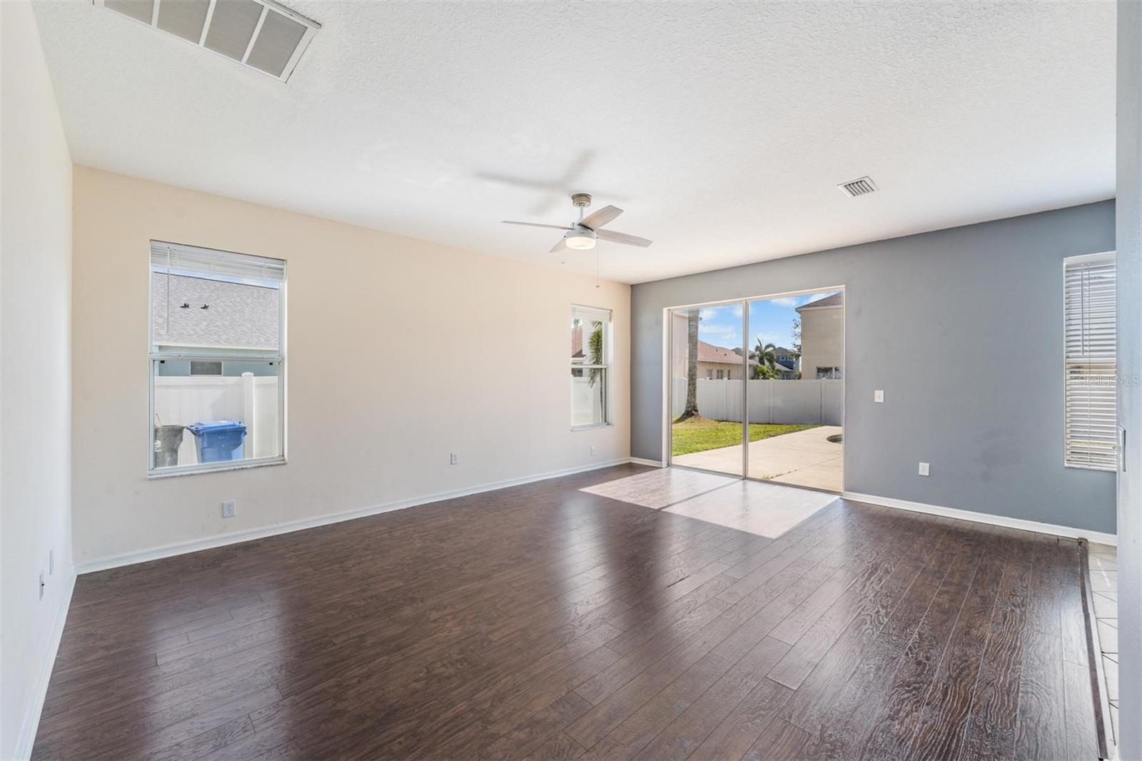 Image 8 of 37 For 419 Stone Briar Drive