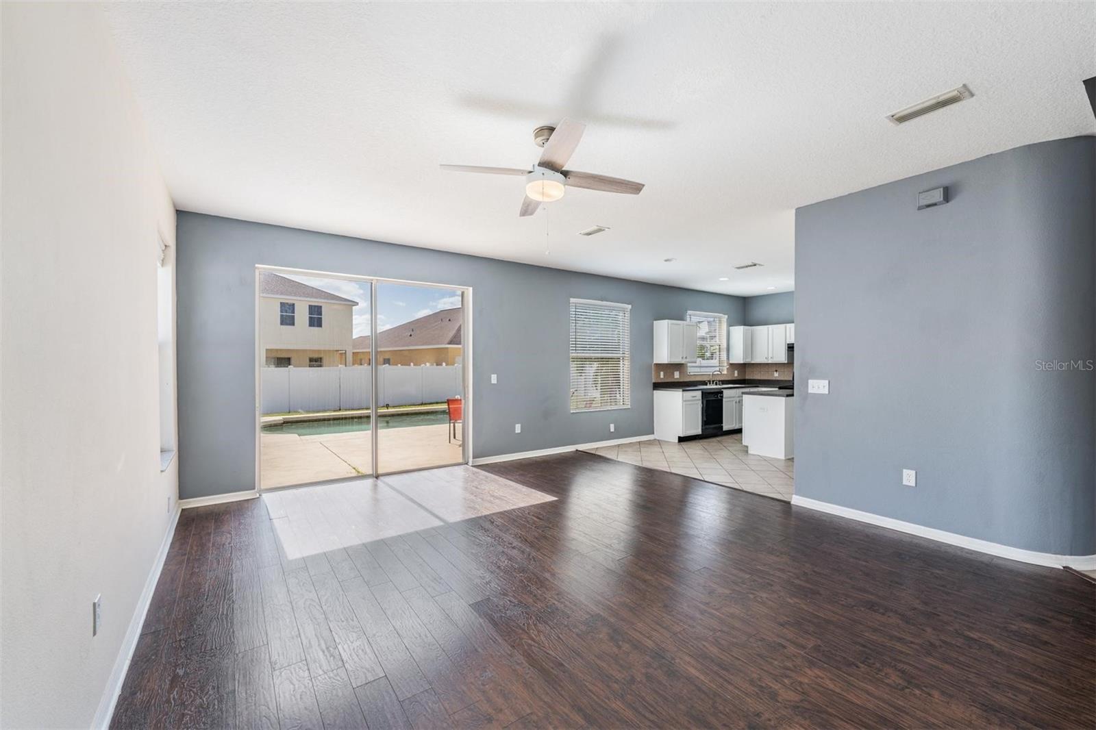 Image 9 of 37 For 419 Stone Briar Drive