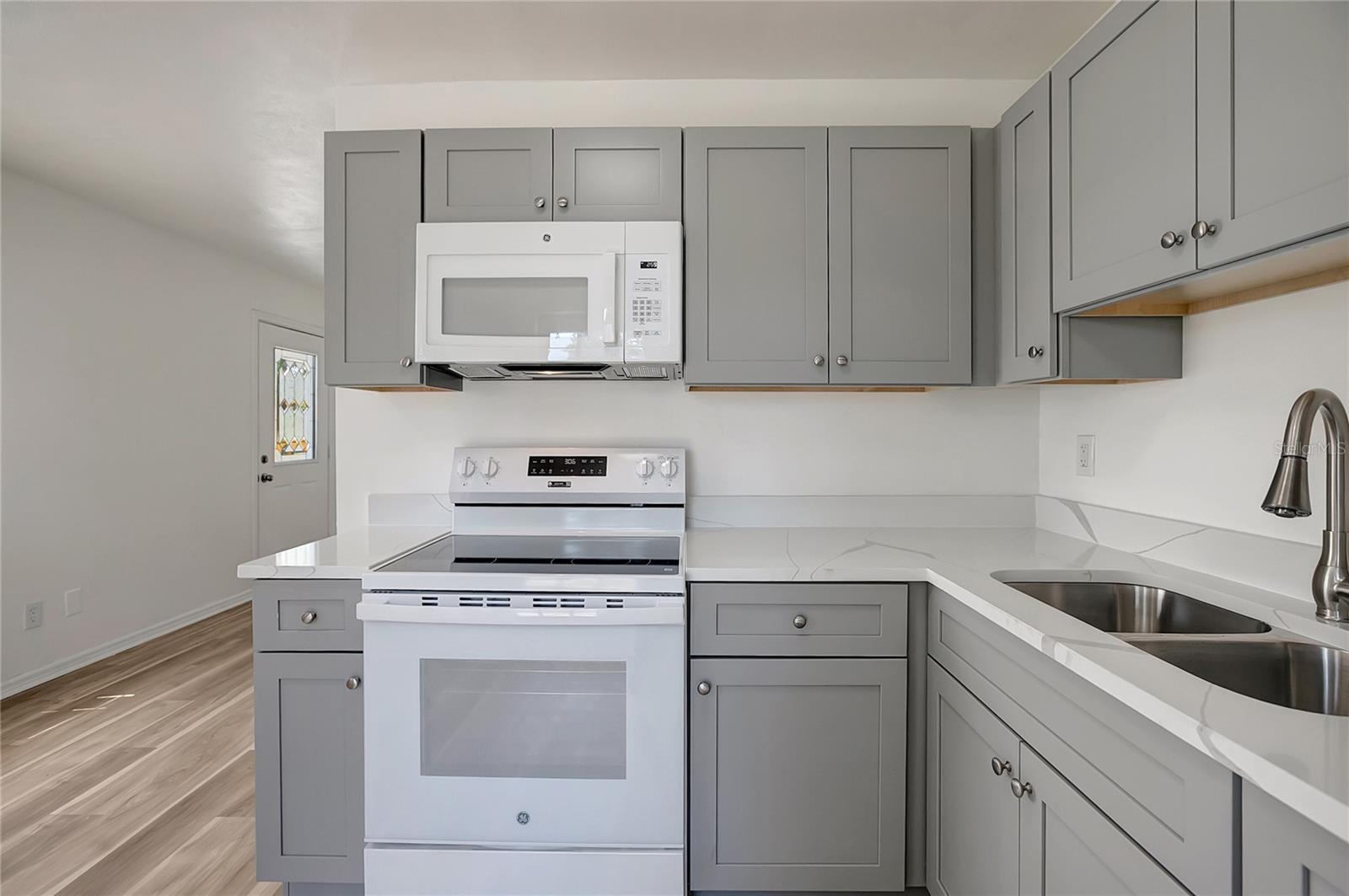 Image 13 of 29 For 6014 82nd Street