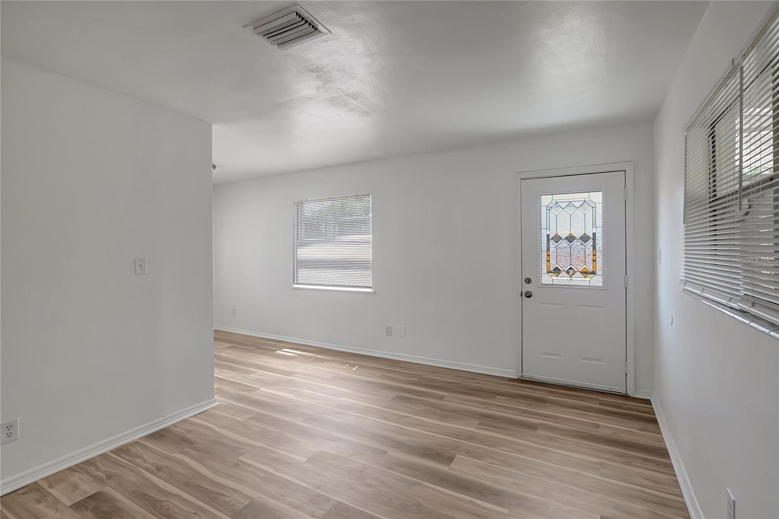 Image 7 of 29 For 6014 82nd Street