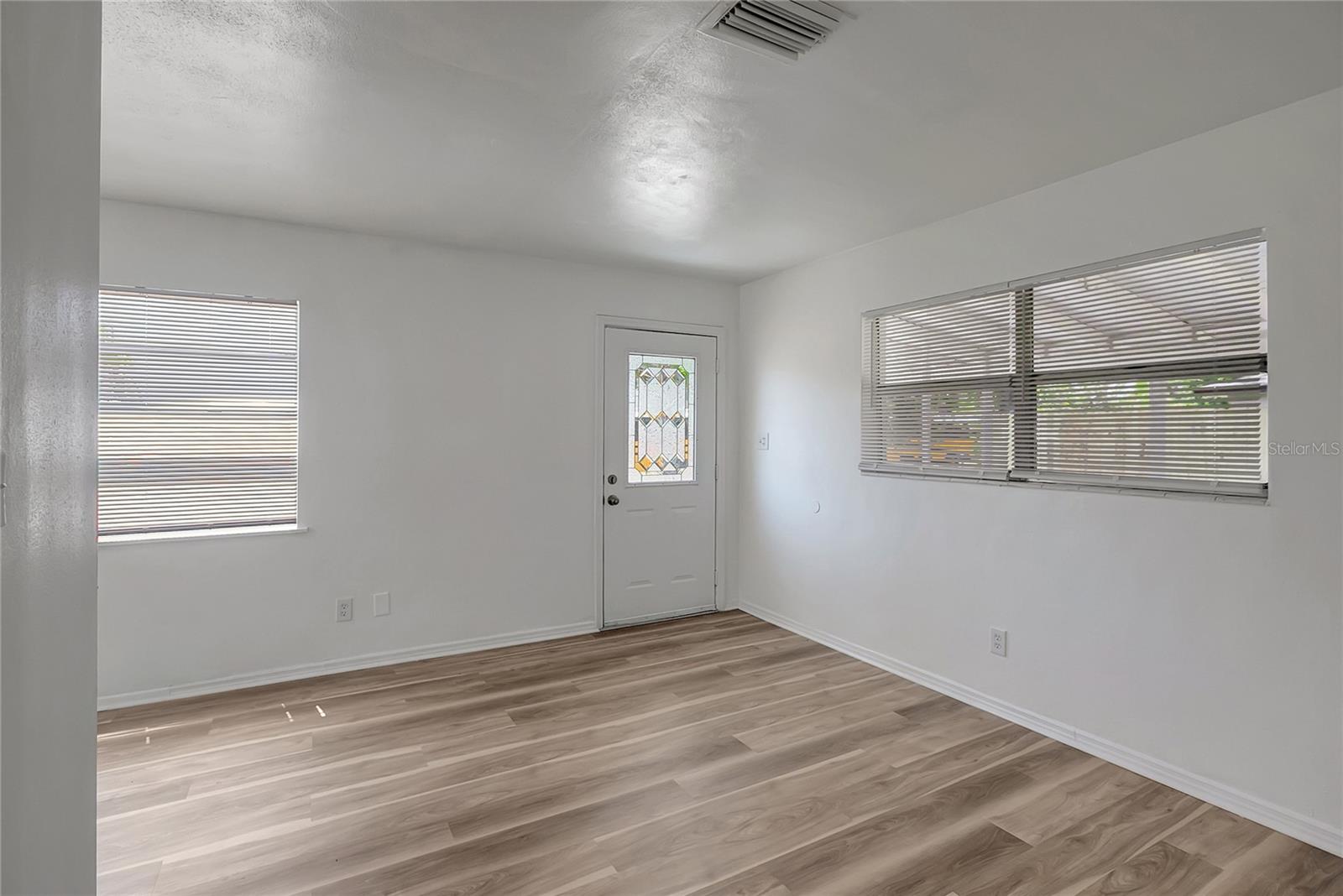 Image 8 of 29 For 6014 82nd Street
