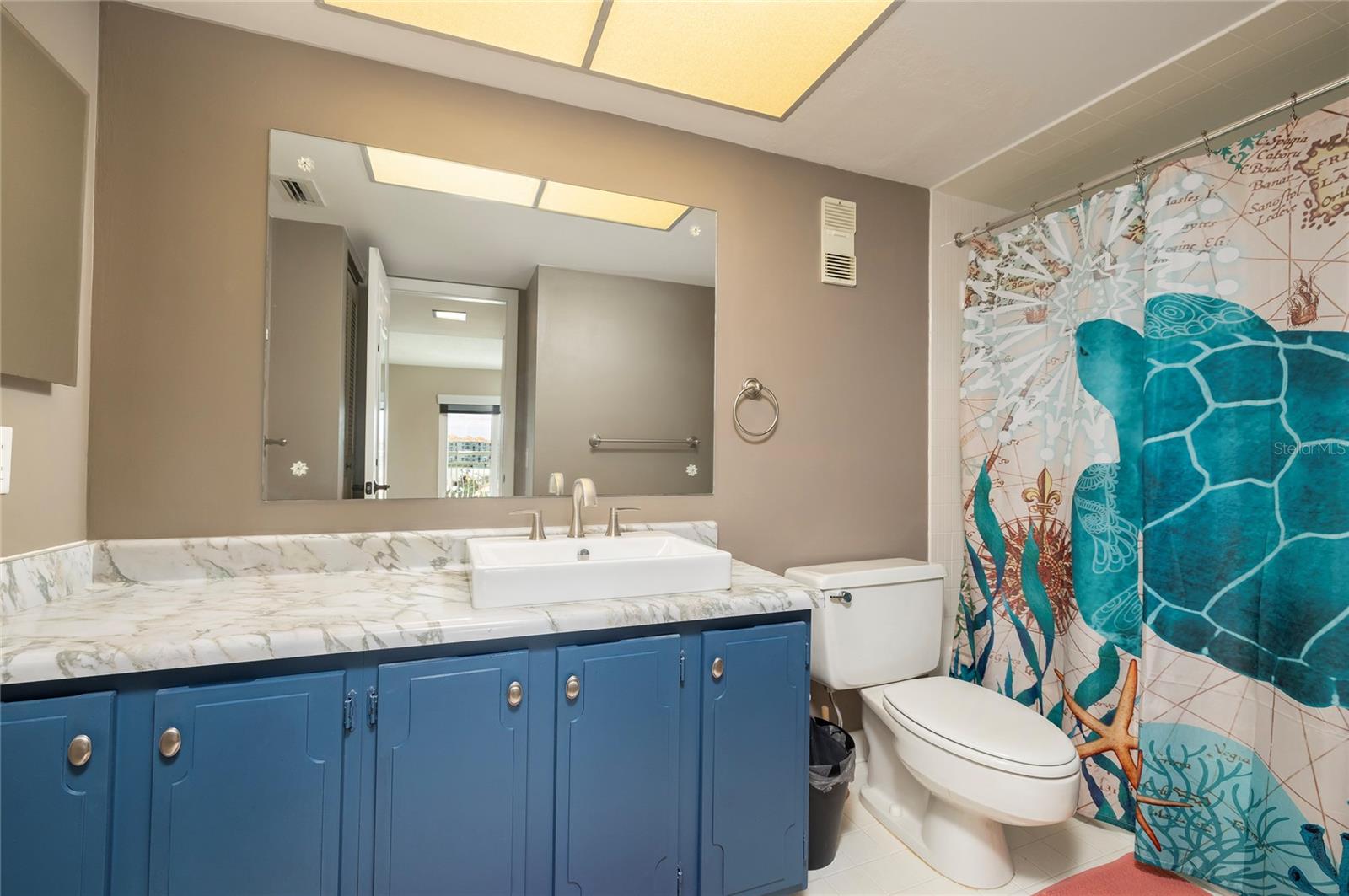 Image 15 of 41 For 4900 Brittany Drive S 613